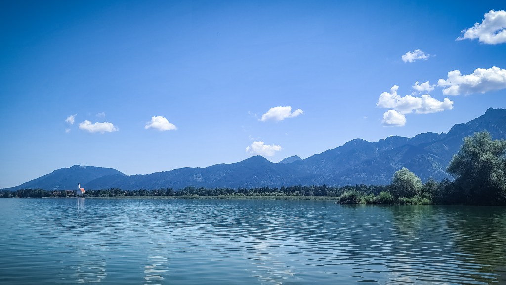Tranquility and stunning views by the Forggensee Lake