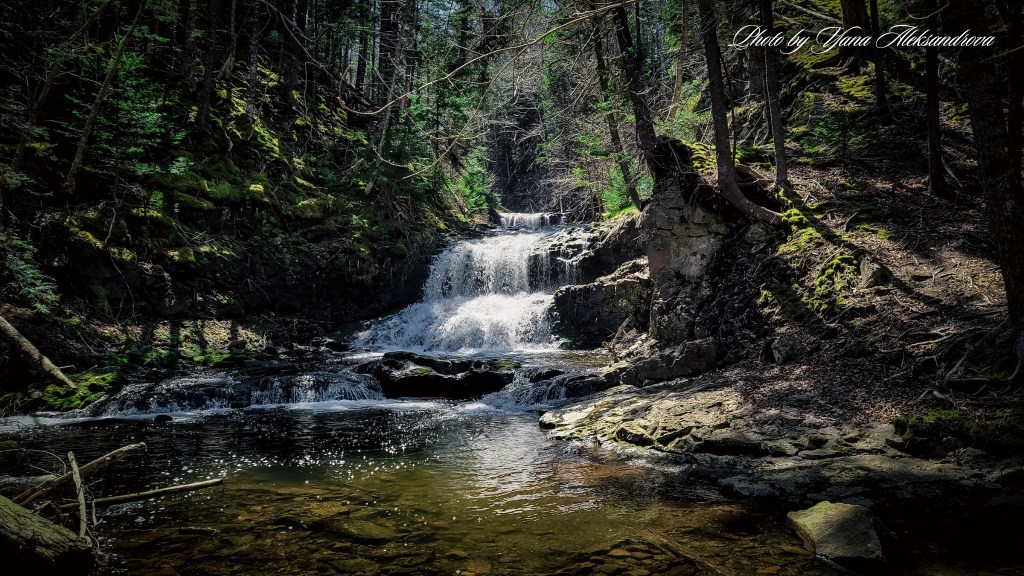 Church Vault Brook Falls photo by Yana Aleksandrova
