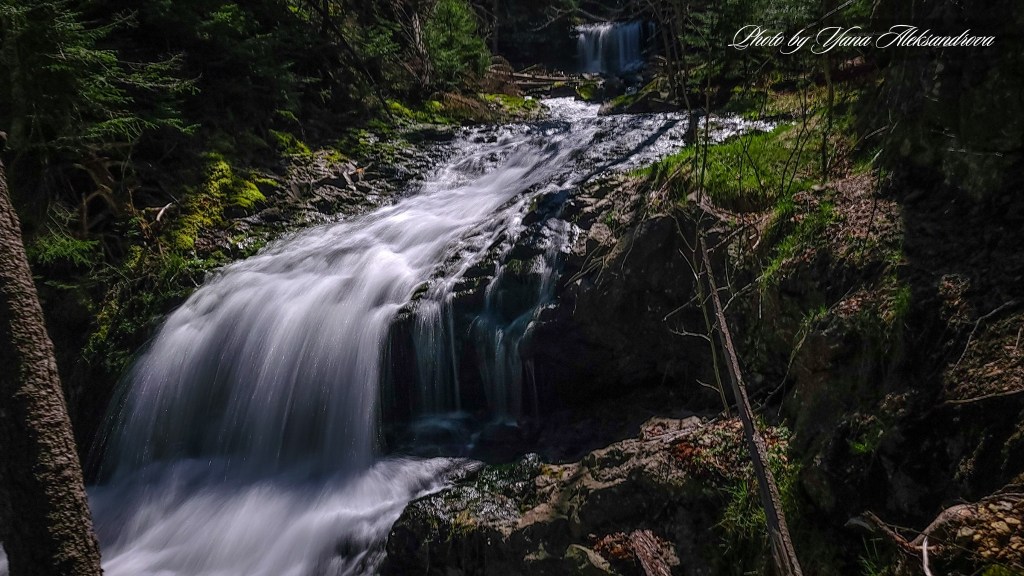Church Vault Brook Falls photo by Yana Aleksandrova