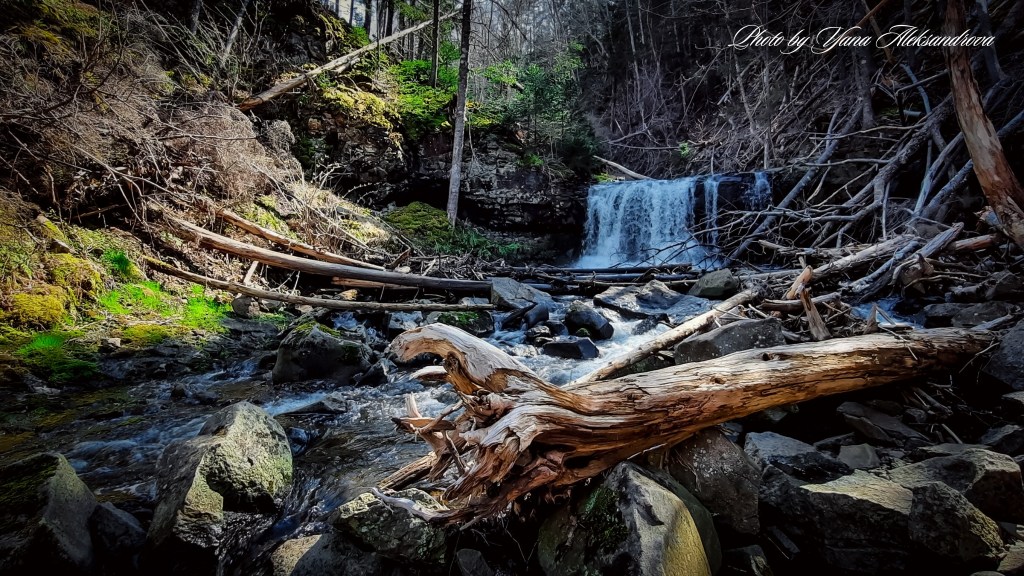 Church Vault Brook Falls photo by Yana Aleksandrova