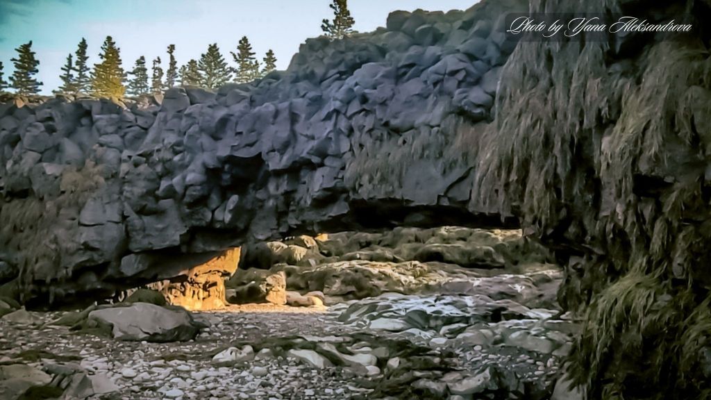 Rock formations around Baxter's Harbour Falls photo
