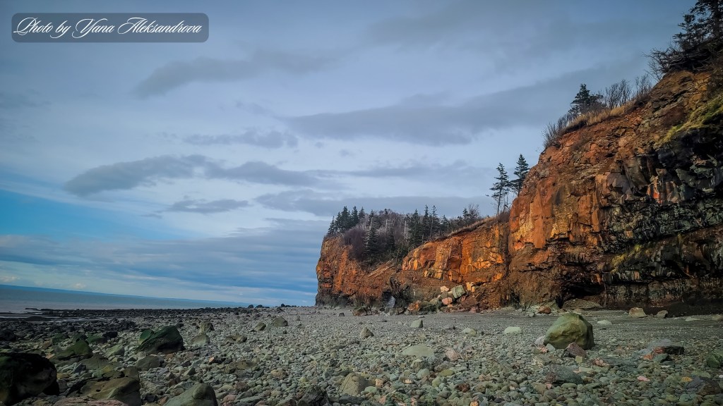 Russia Brook Falls hike photo by Yana Aleksandrova
