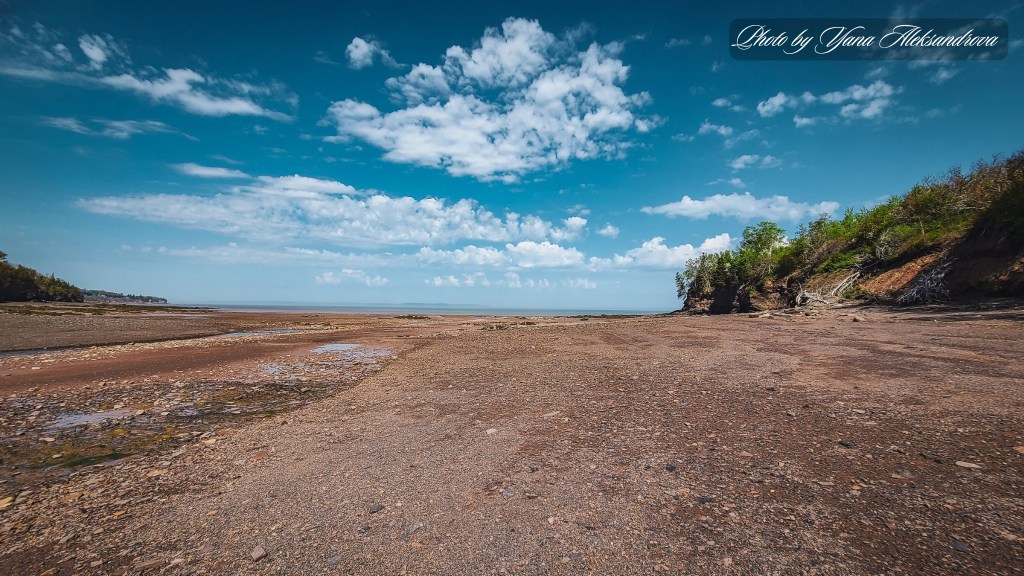 Pembroke beach, photo by Yana Aleksandrova