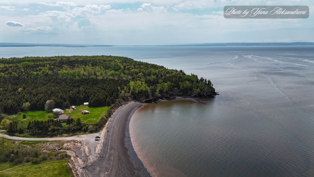 Bramber Flower Pot Rock Beach, Nova Scotia, Canada, Photo by Yana Aleksandrova