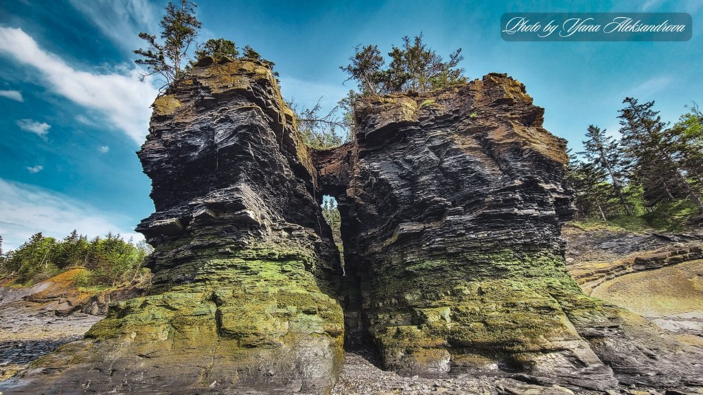 Bramber Flower Pot Rock, Nova Scotia, Canada, Photo by Yana Aleksandrova