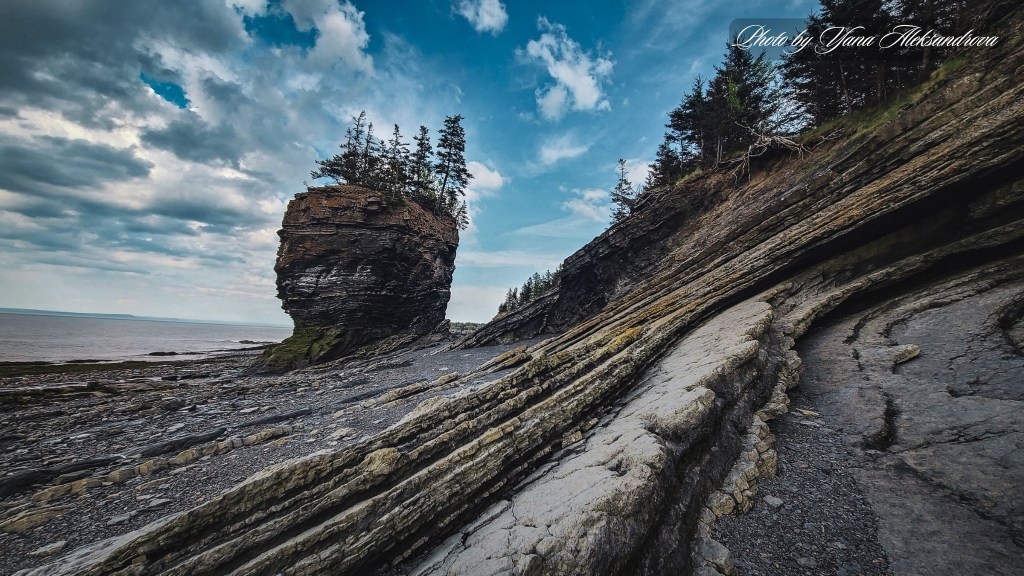 Bramber Flower Pot Rock, Nova Scotia, Canada, Photo by Yana Aleksandrova