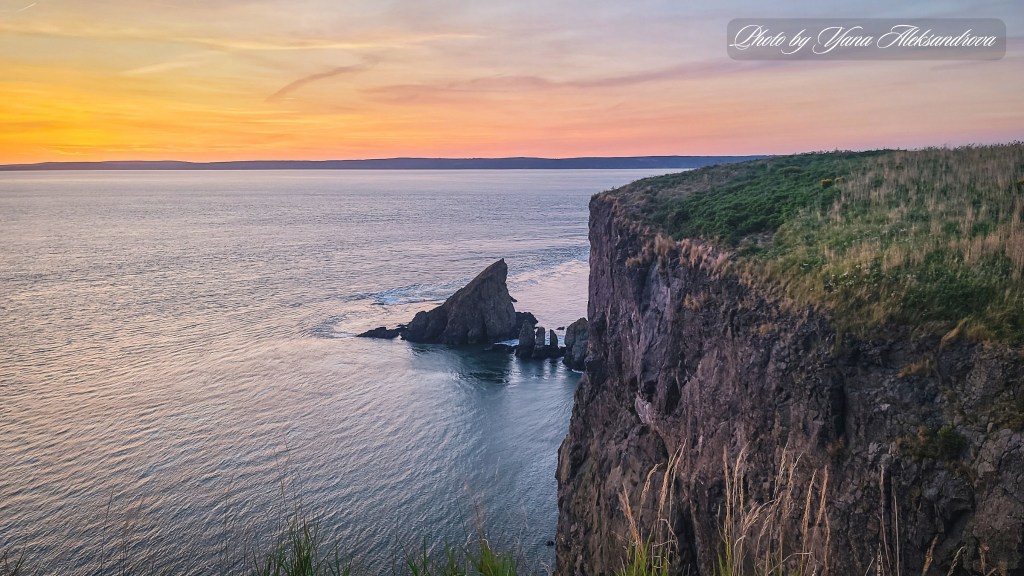Cape Split hike, Nova Scotia, Canada photo