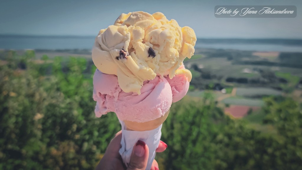 Ice Cream, Blomidon Look-Off, NS, Canada, photo