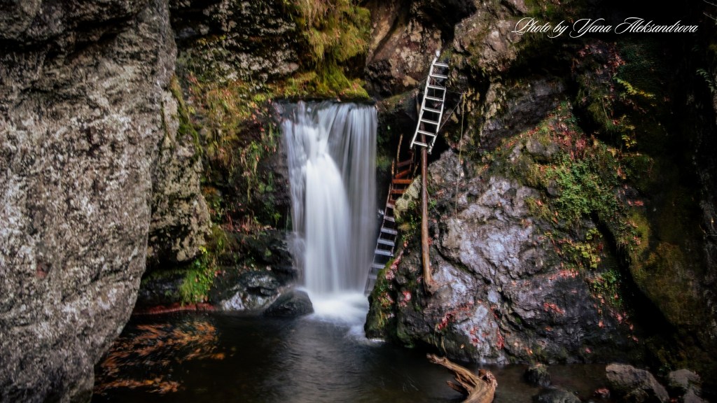 Ward Falls photo, Nova Scotia Canada beautiful waterfall