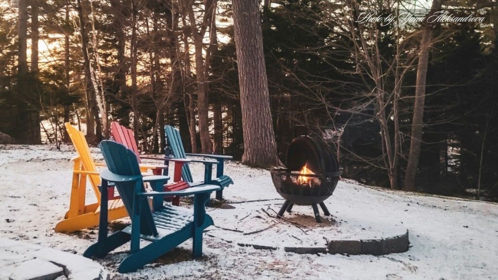 Cottage by the Fox Point Lake in Hubbards Nova Scotia