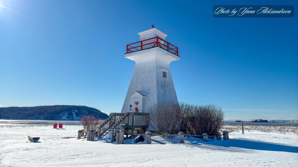 Five Islands Lighthouse Park, Nova Scotia Photo