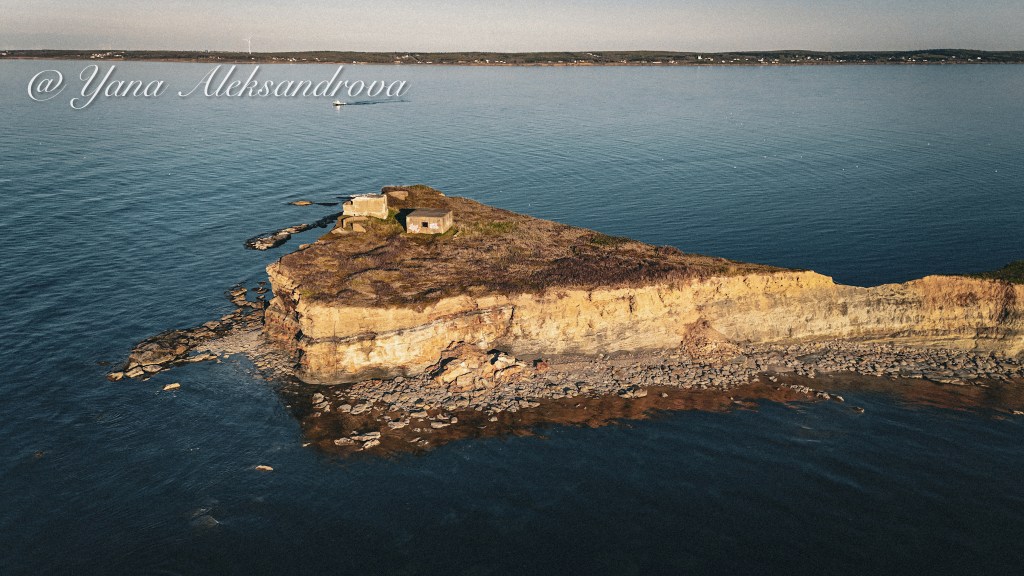 Cranberry Point Battery Photo