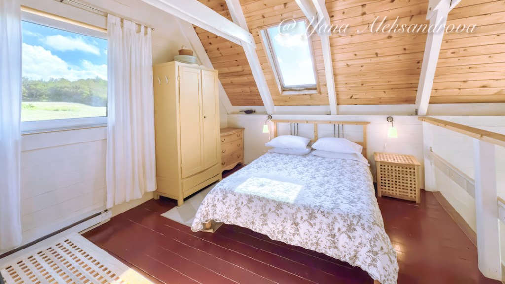 SeaSky Oceanview Cottage Stay Chimney Corner Beach, NS. Photo