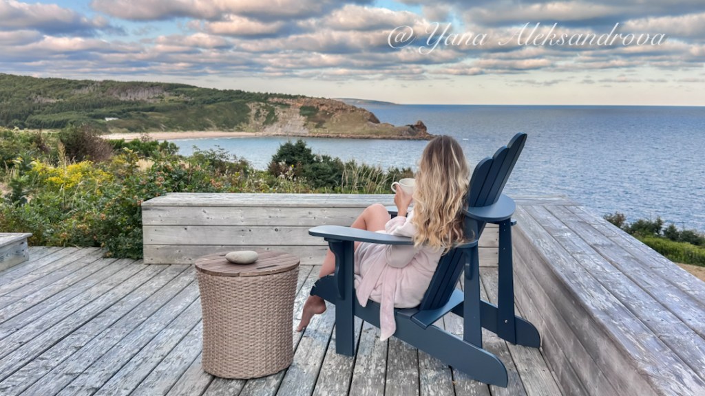 SeaSky Oceanview Cottage Stay Chimney Corner Beach, NS. Photo